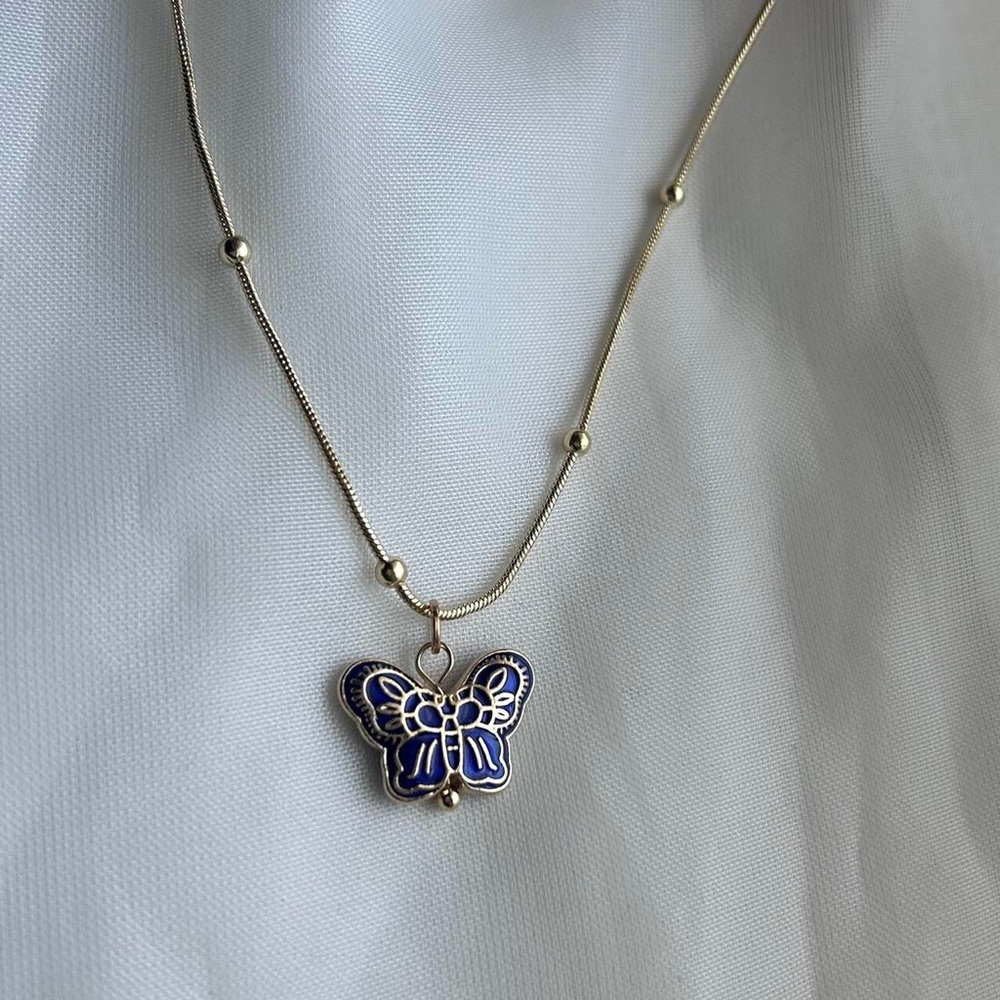 Dainty Y2K royal blue butterfly necklace